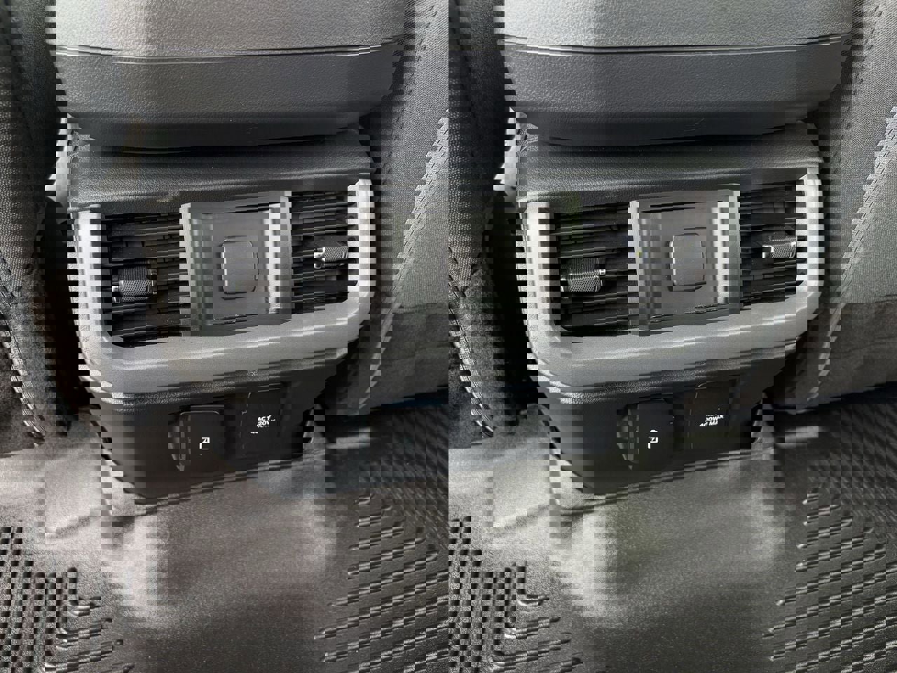 Certified 2023 Ford F150 XLT w/ Equipment Group 302A High image 27