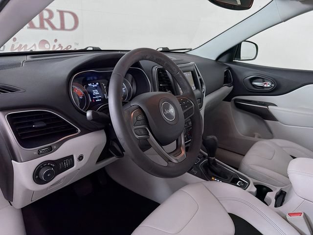 Used 2020 Jeep Cherokee Latitude Plus w/ Comfort/Convenience Group AWD/4WD image 11