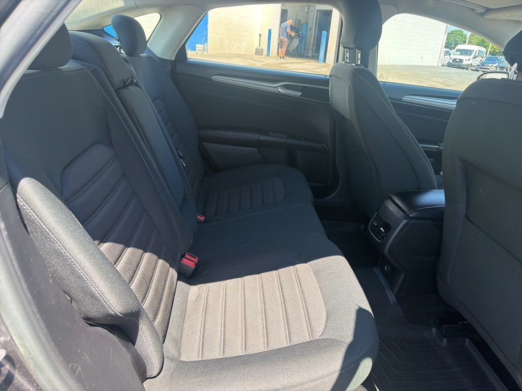 Certified 2019 Ford Fusion SE FWD image 44