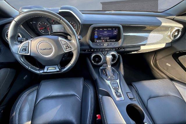 Used 2021 Chevrolet Camaro LT RWD image 7