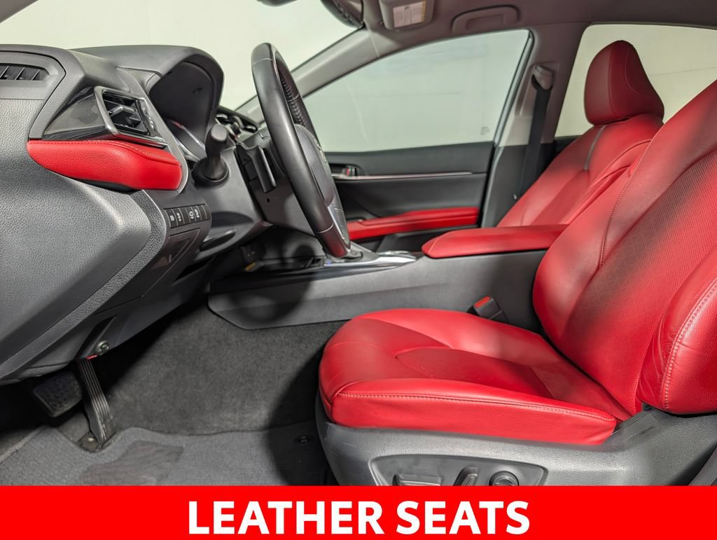Used 2020 Toyota Camry XSE w/ Navigation Package FWD image 9