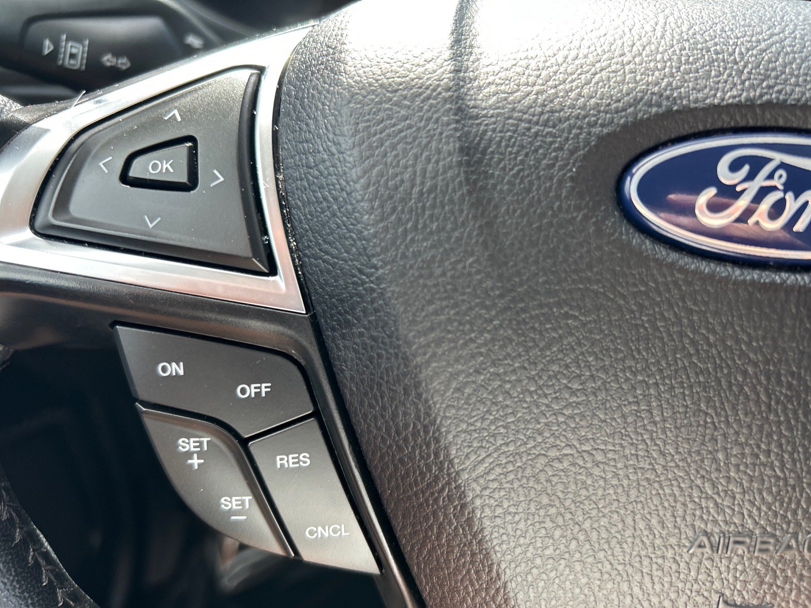 Certified 2024 Ford Edge Titanium AWD/4WD image 24