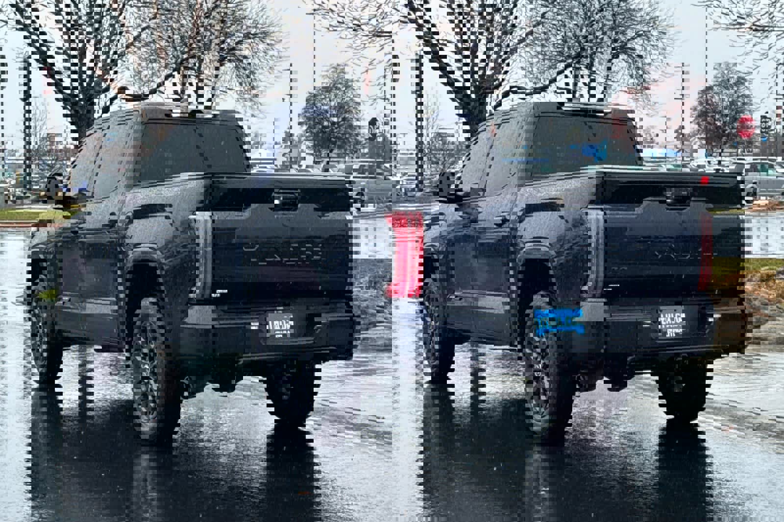 Used 2024 Toyota Tundra Platinum image 6