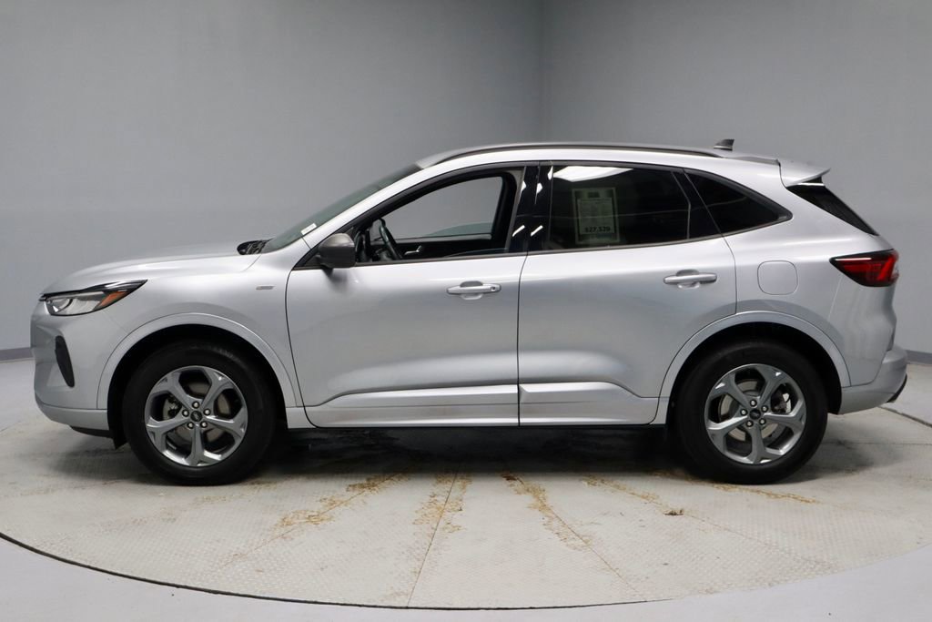 Certified 2024 Ford Escape ST-Line w/ Tech Pack #1 AWD/4WD image 10