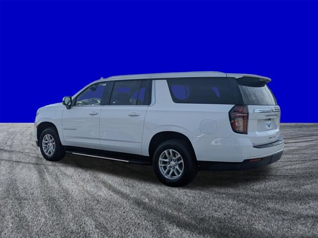Used 2024 Chevrolet Suburban LT RWD image 6