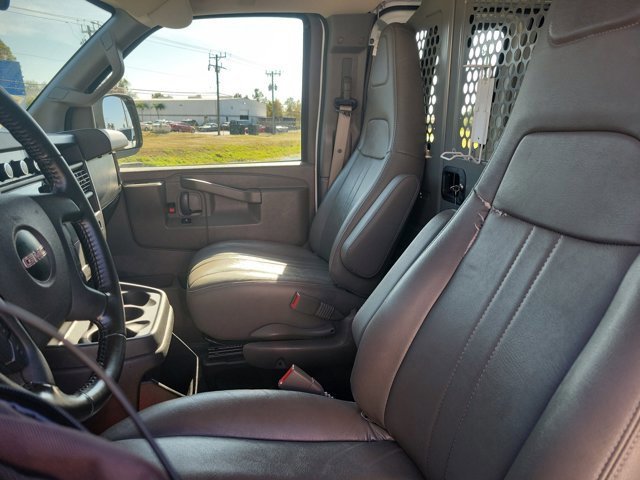 Used 2021 GMC Savana 2500 w/ Driver Convenience Package image 30