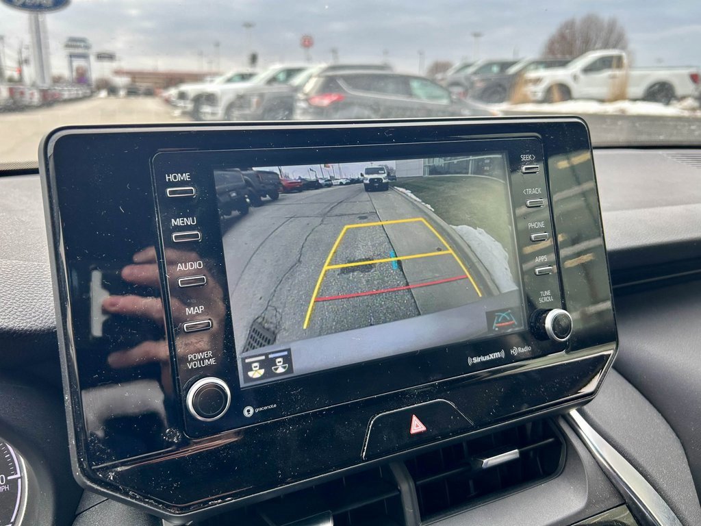 Used 2021 Toyota Venza LE image 20