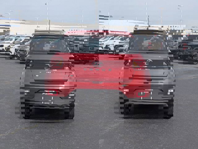 Used 2025 Hyundai Venue Limited image 5