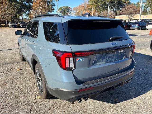 Certified 2025 Ford Explorer ST w/ Sun And Sound Package image 7