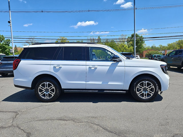 Certified 2025 Ford Expedition Active AWD/4WD image 12