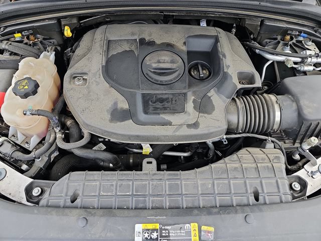 Used 2023 Jeep Grand Cherokee Overland w/ Luxury Tech Group IV AWD/4WD image 34