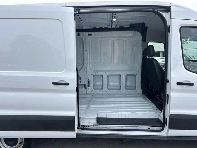 Certified 2022 Ford Transit 150 Medium Roof RWD image 16