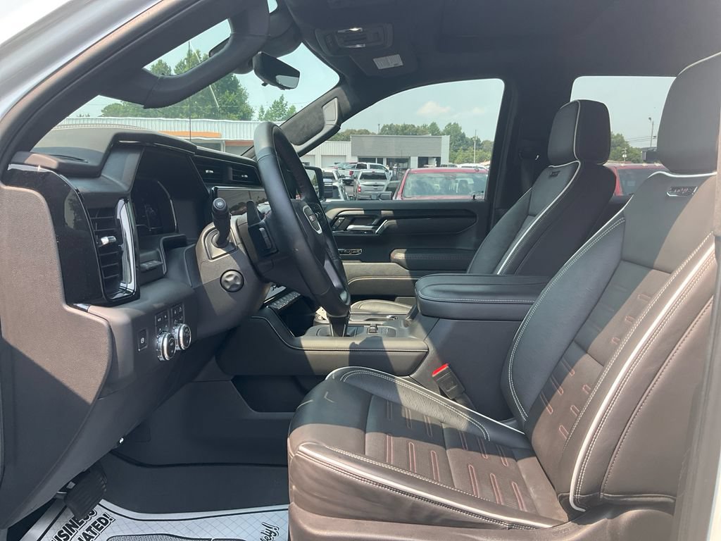 Used 2025 GMC Sierra 1500 AT4X AWD/4WD image 16