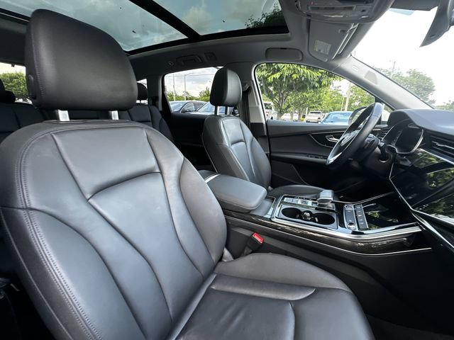 Used 2022 Audi Q7 3.0T Premium Plus w/ Premium Plus Package AWD/4WD image 35