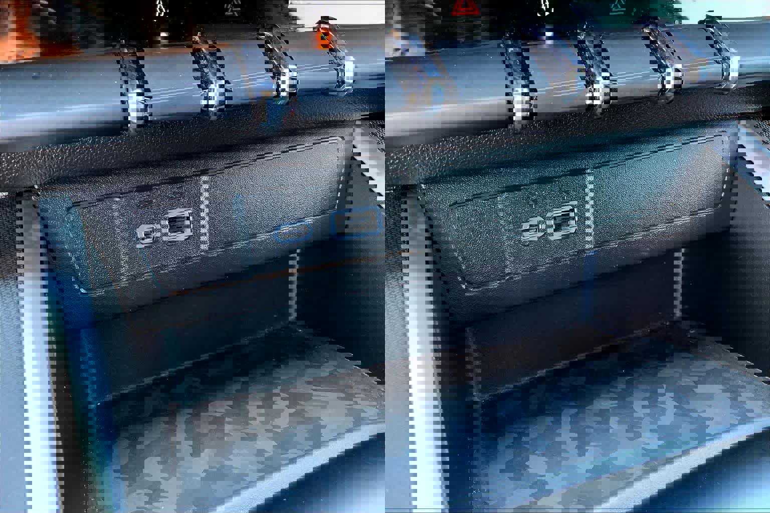 Used 2024 Chevrolet Colorado Trail Boss w/ Technology Package image 34