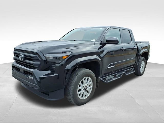 Used 2024 Toyota Tacoma SR5 AWD/4WD image 2
