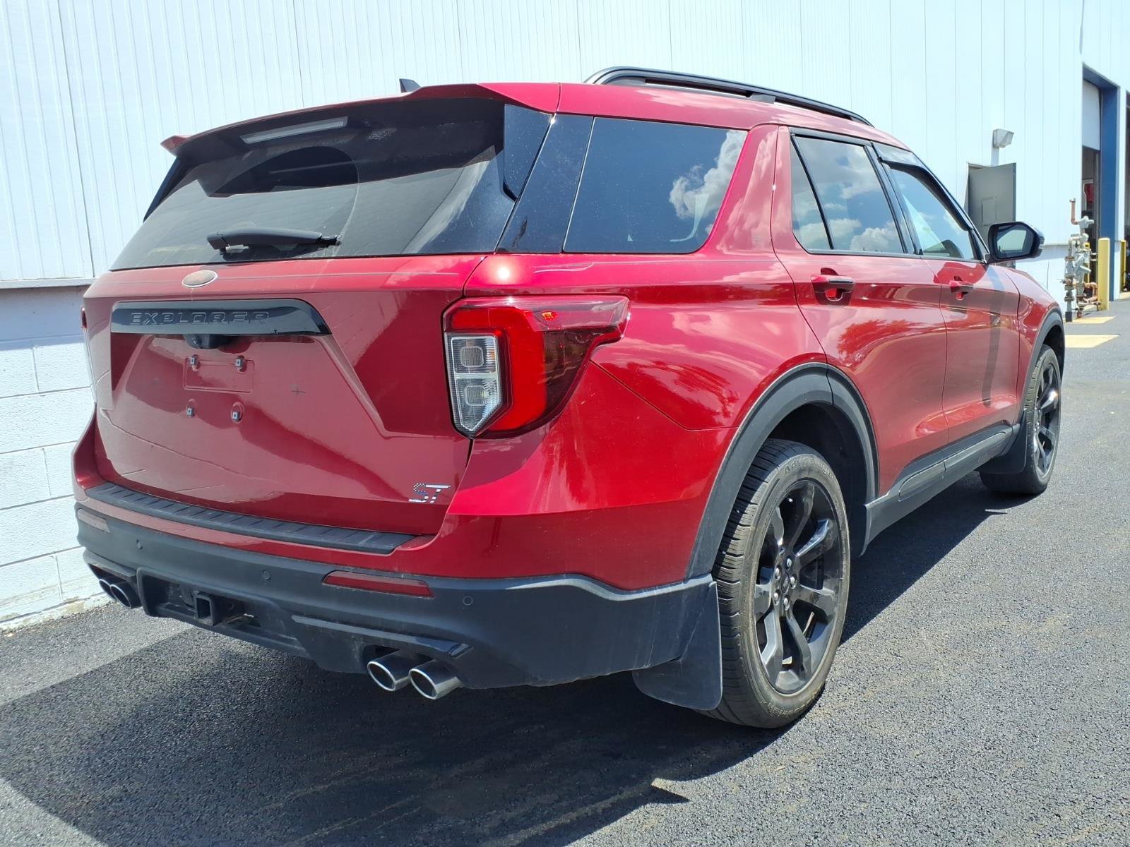 Certified 2022 Ford Explorer ST w/ Equipment Group 401A AWD/4WD image 6