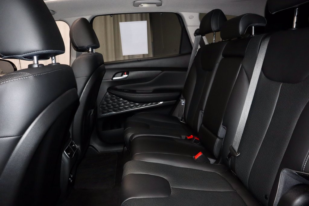 Used 2023 Hyundai Santa Fe Limited AWD/4WD image 23