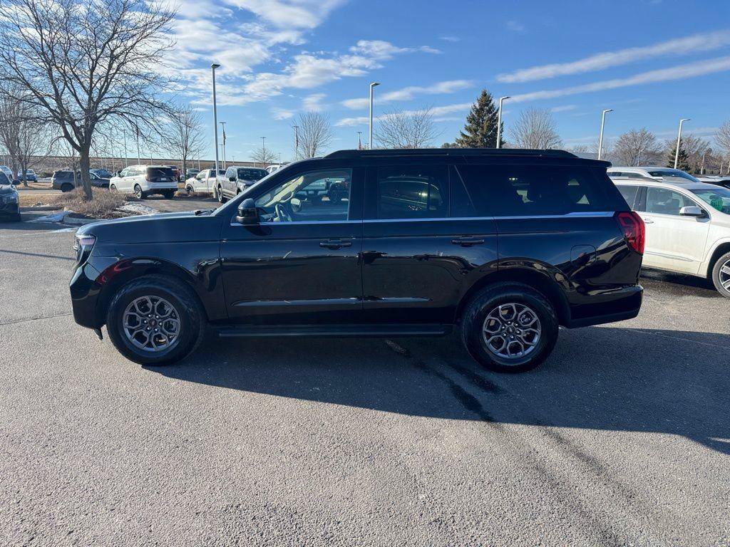 Certified 2025 Ford Expedition Active AWD/4WD image 6