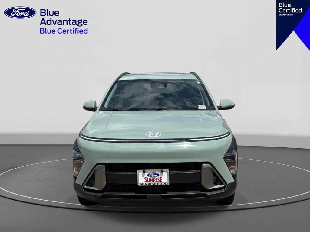 Used 2024 Hyundai Kona SEL AWD/4WD image 3