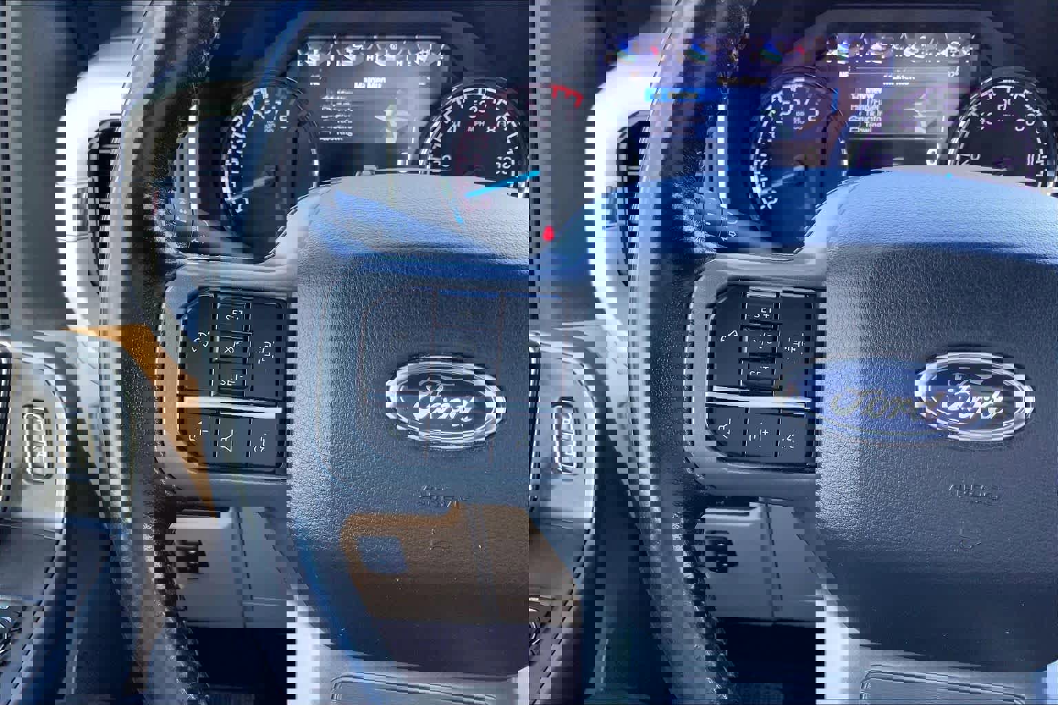 Certified 2022 Ford F150 XLT w/ Equipment Group 302A High image 23