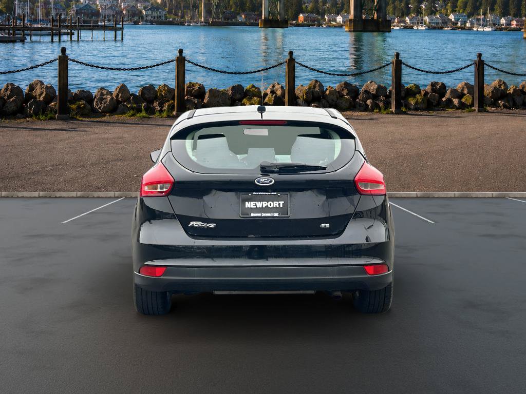 Certified 2017 Ford Focus SE FWD image 8