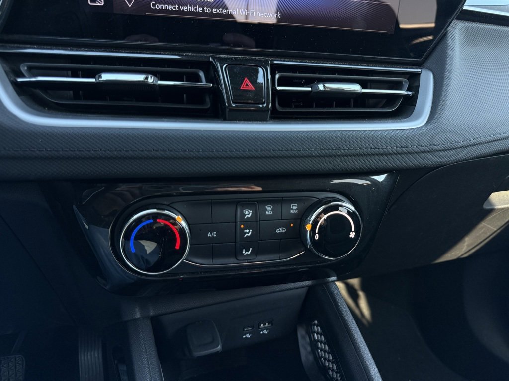 Used 2025 Chevrolet TrailBlazer LT image 18