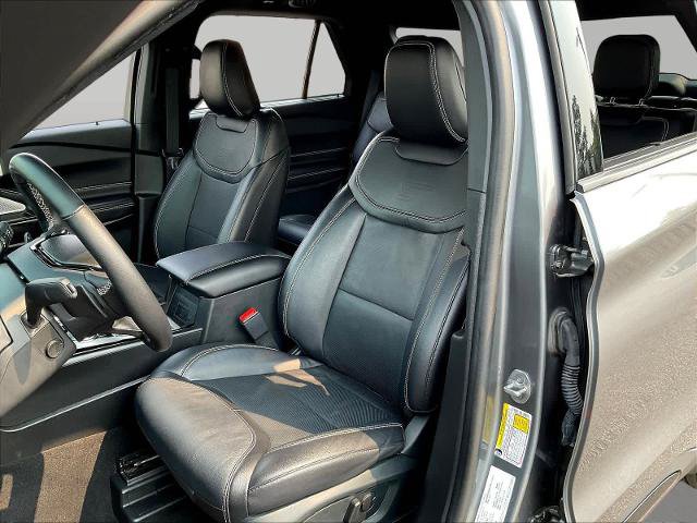 Certified 2023 Ford Explorer ST w/ Technology Package AWD/4WD image 23