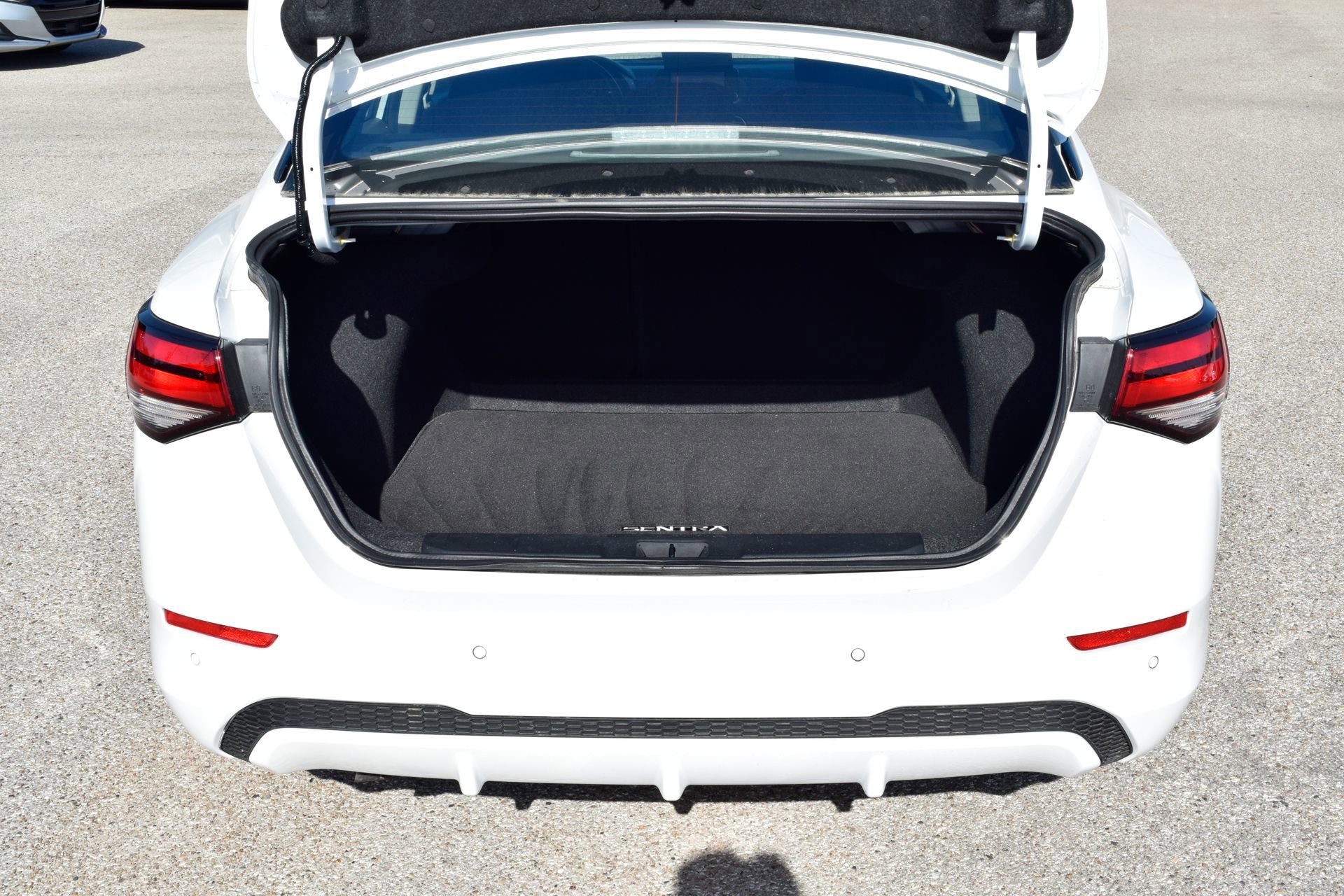 Used 2025 Nissan Sentra S image 21