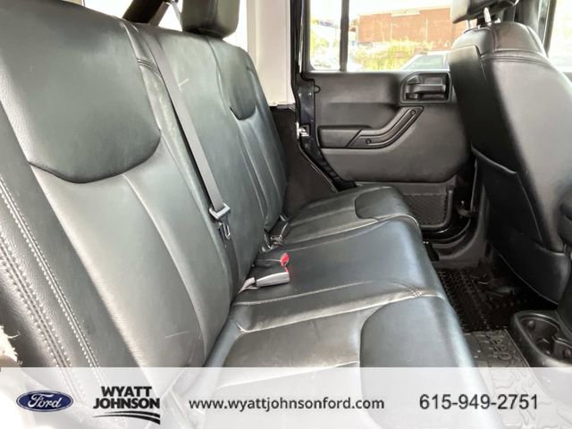 Used 2017 Jeep Wrangler Unlimited Sahara AWD/4WD image 21