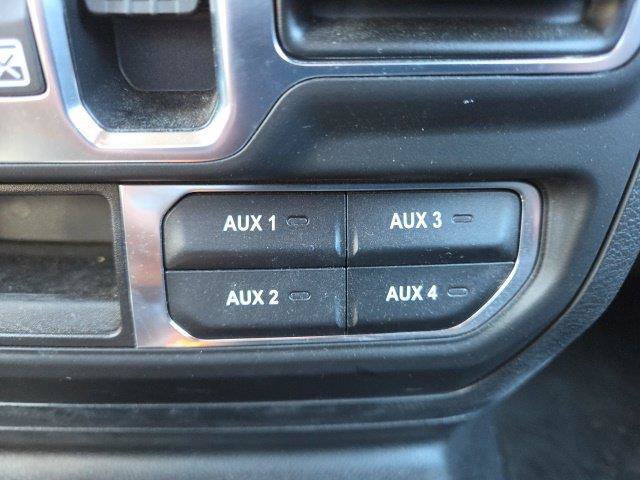 Used 2020 Jeep Wrangler Unlimited Sahara AWD/4WD image 37