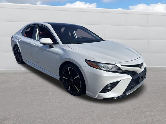 Used 2019 Toyota Camry XSE FWD image 11