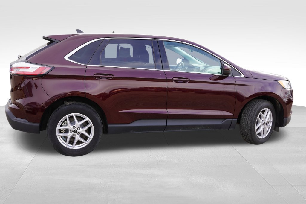 Certified 2024 Ford Edge SEL AWD/4WD image 4