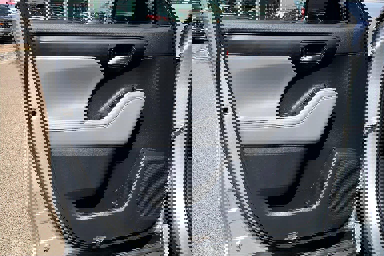 Used 2022 Toyota Highlander XLE image 22