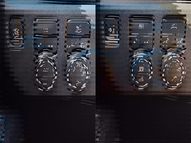 Used 2023 Chevrolet Silverado 1500 LT image 20