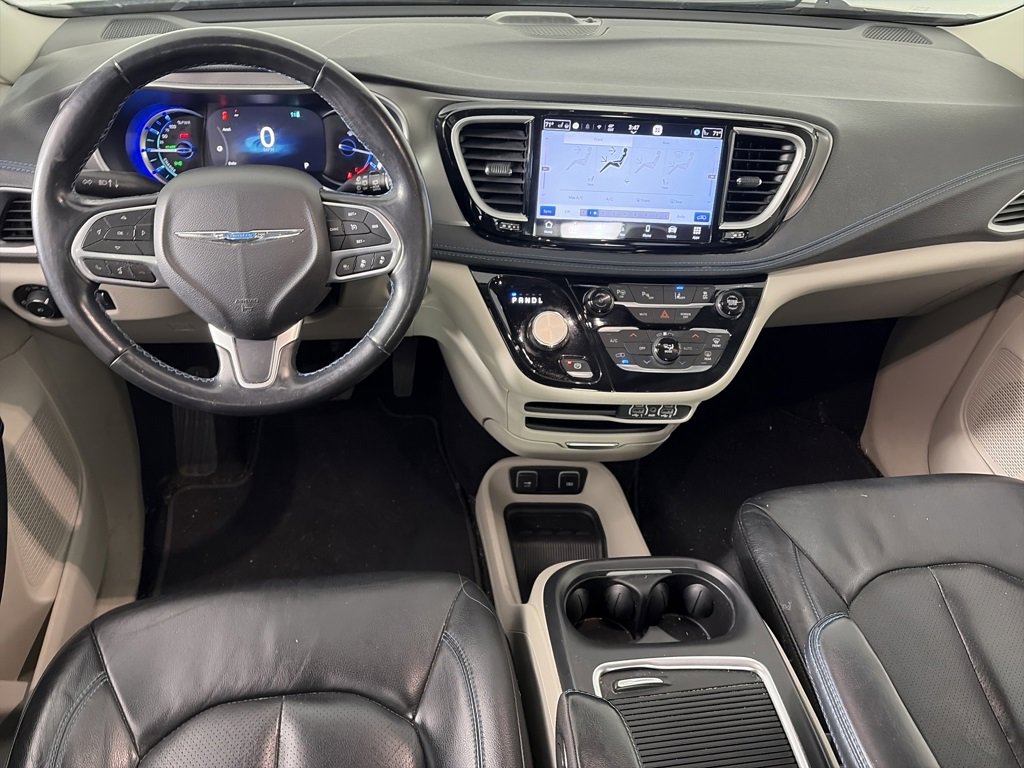 Used 2021 Chrysler Pacifica Touring-L image 13