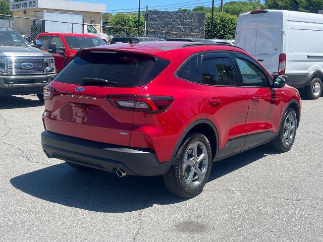 Certified 2025 Ford Escape ST-Line w/ Equipment Group 301A FWD image 3