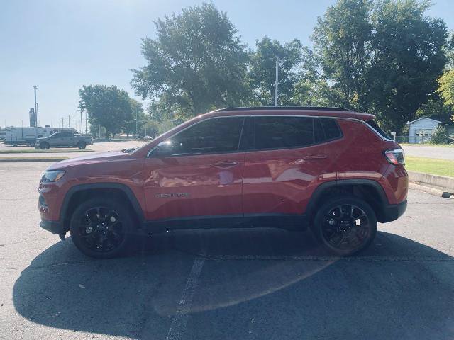 Used 2023 Jeep Compass Latitude AWD/4WD image 4