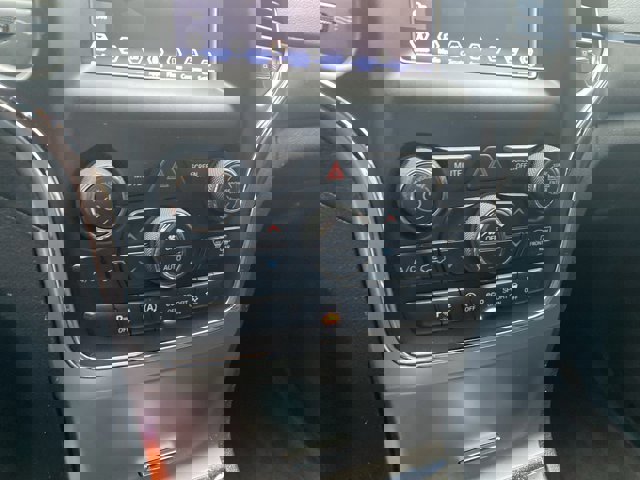 Used 2018 Jeep Grand Cherokee Laredo image 18