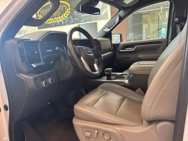 Used 2022 GMC Sierra 1500 SLT w/ SLT Premium Plus Package AWD/4WD image 12