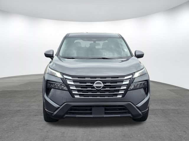 Used 2024 Nissan Rogue SV FWD image 2