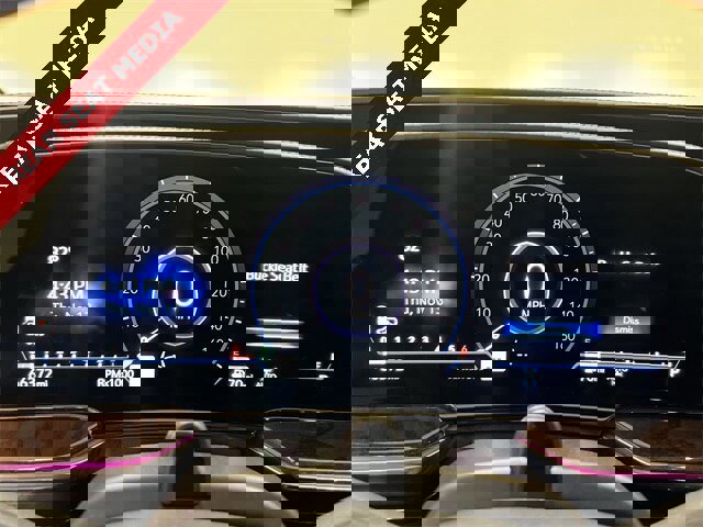 Used 2021 Cadillac Escalade ESV Sport Platinum w/ Heavy-Duty Trailer Package image 11