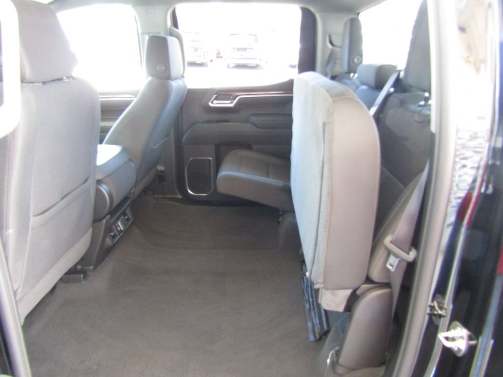 Used 2026 Chevrolet Silverado 1500 LT AWD/4WD image 32