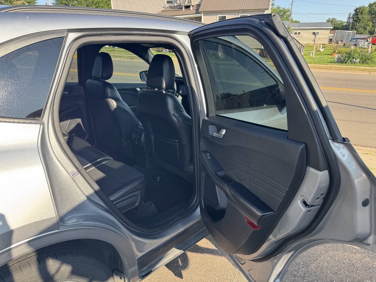 Certified 2023 Ford Escape ST-Line w/ Tech Pack #1 FWD image 27
