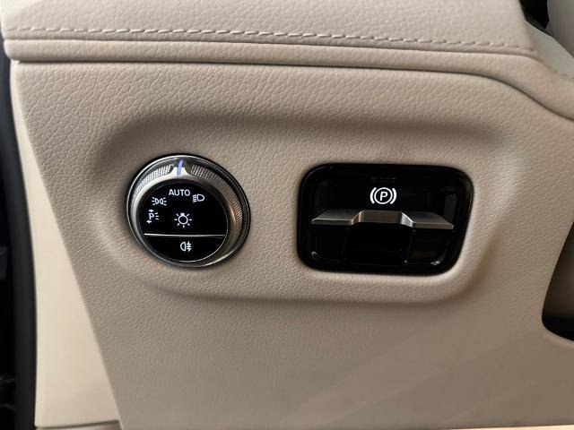 Used 2022 Mercedes-Benz EQS 450+ Sedan image 14