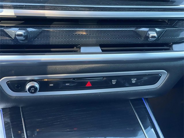 Used 2024 BMW X7 xDrive40i w/ M Sport Package image 15