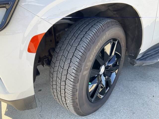 Used 2023 Chevrolet Tahoe LT w/ LT Signature Plus Package RWD image 28