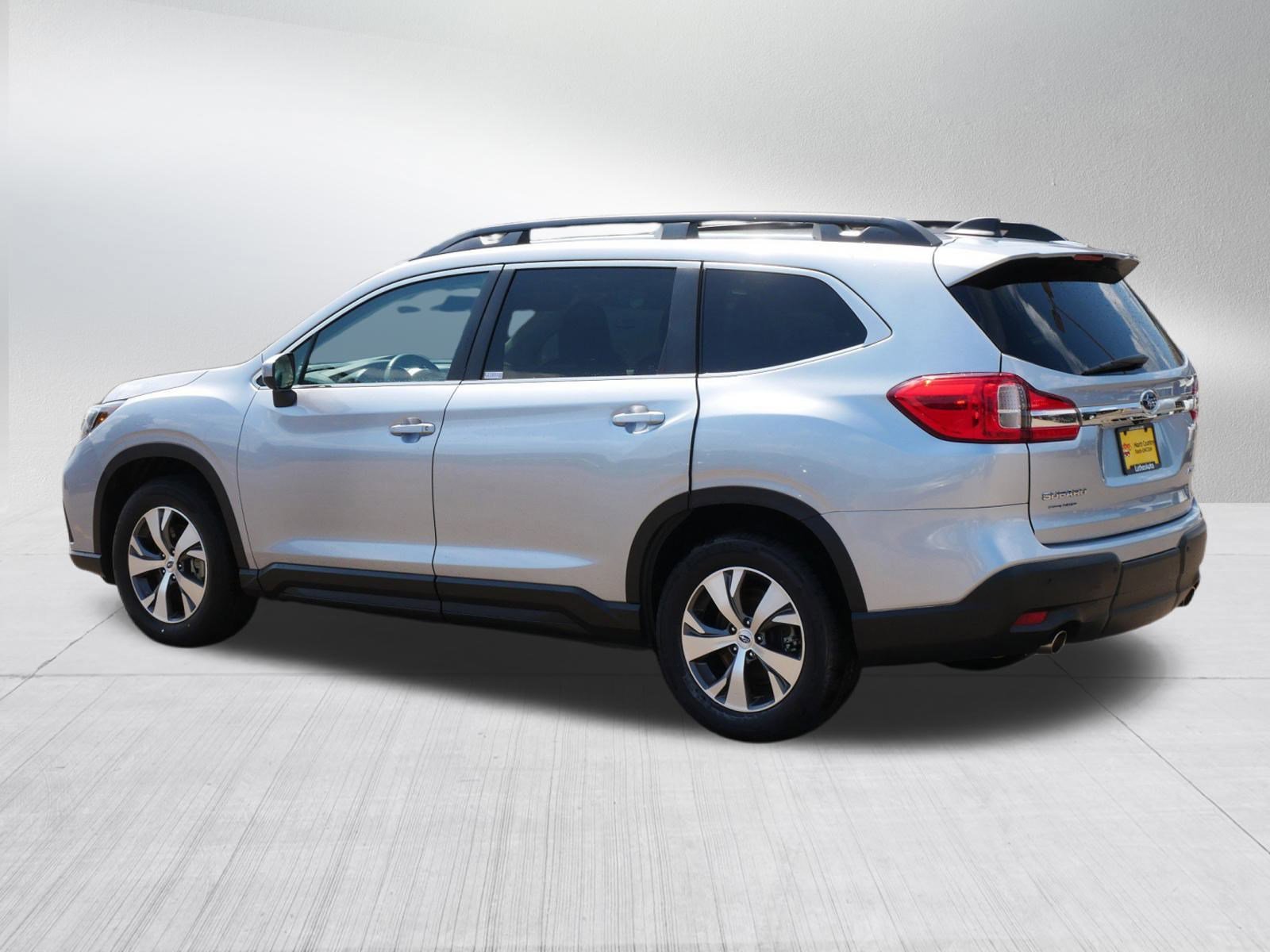 Used 2022 Subaru Ascent Premium w/ Convenience Package image 3