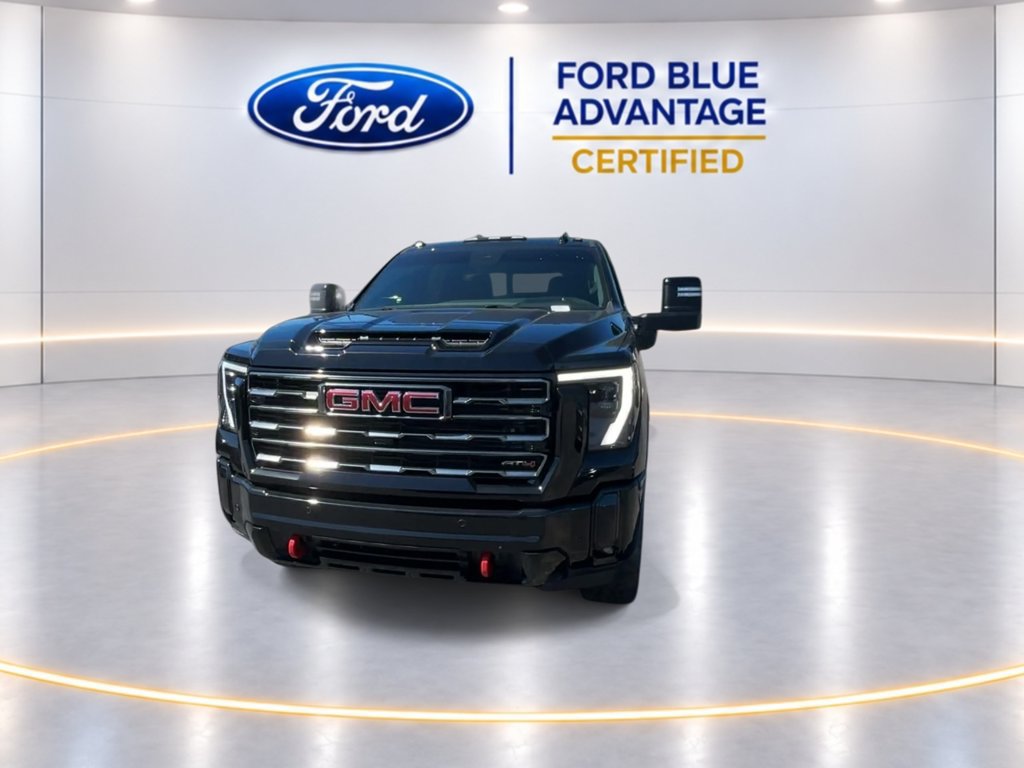 Used 2025 GMC Sierra 2500 AT4 w/ Technology Package AWD/4WD image 5