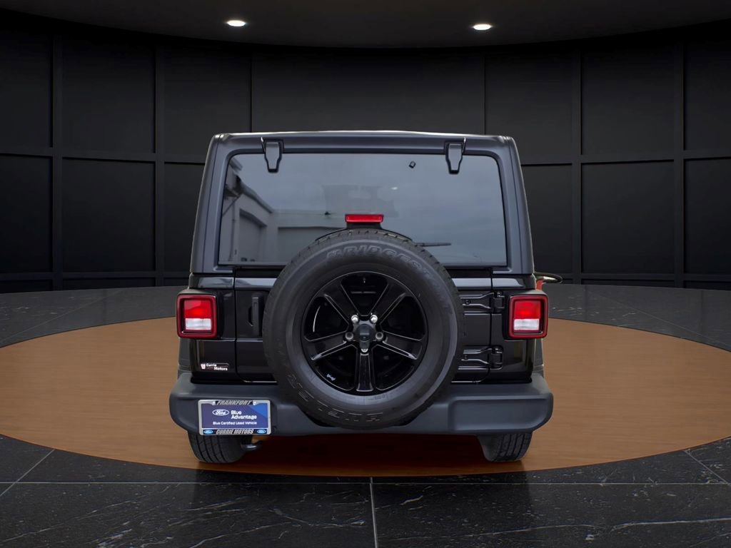 Used 2021 Jeep Wrangler Unlimited Sport AWD/4WD image 3